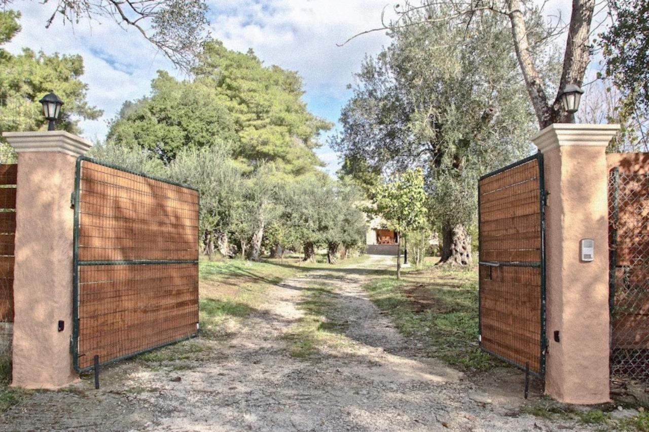 Ktima Loumoumba, Private Villa Gouvia Eksteriør billede